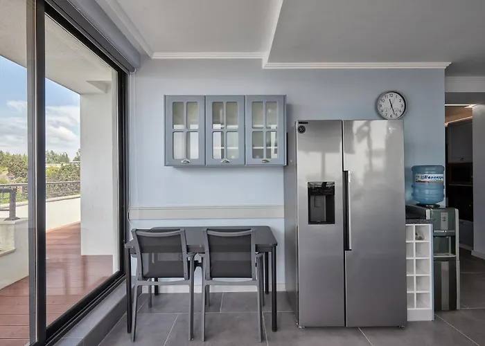 Appartamento 3bd Paradise With A Stunning View With Parking By Flat Mаnаger *